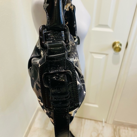 Vintage BURBERRY floral beat check foley hobo bag - Picture 14 of 16